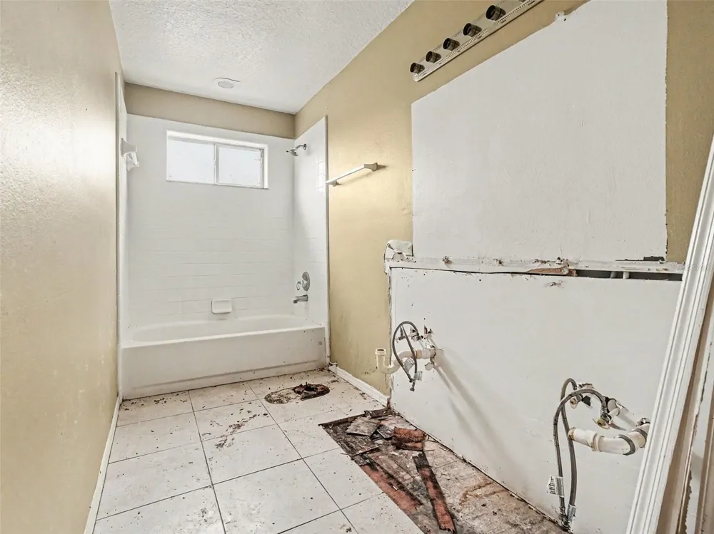 1268 FOXFORREST CIRCLE Apopka, FL 32712