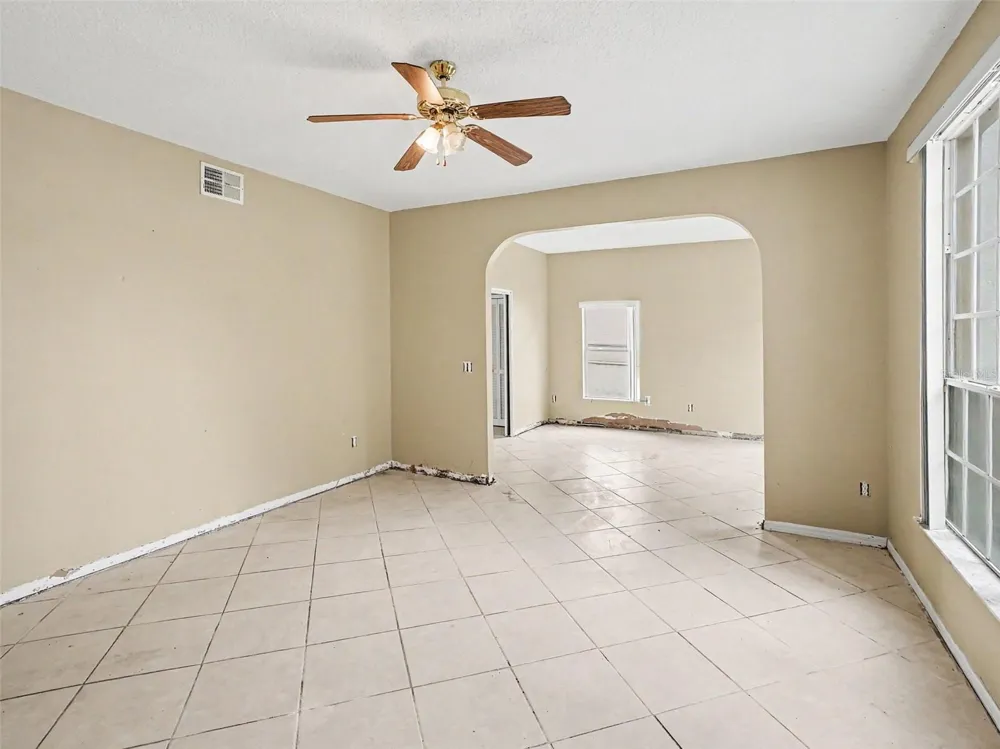1268 FOXFORREST CIRCLE Apopka, FL 32712