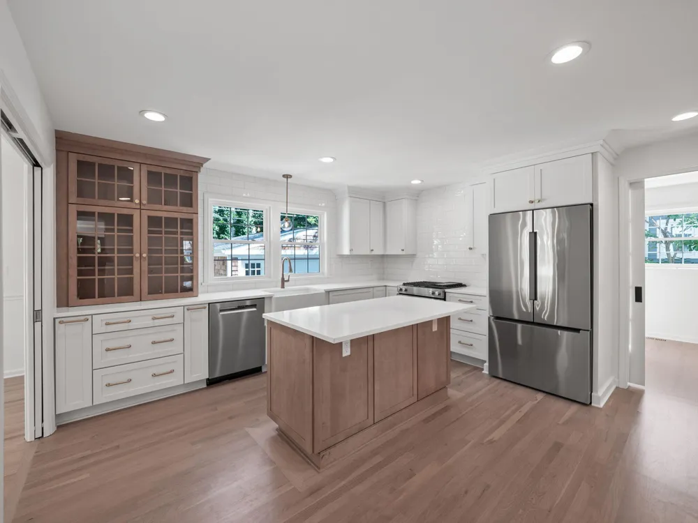 650 W Lincoln Street Birmingham, MI 48009