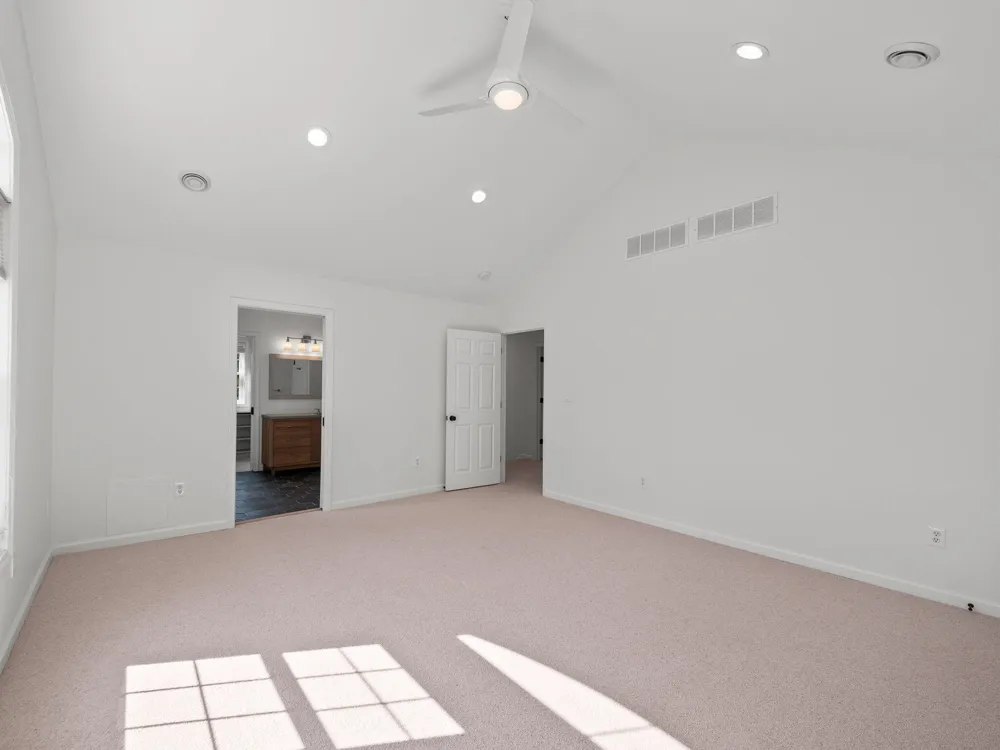 650 W Lincoln Street Birmingham, MI 48009