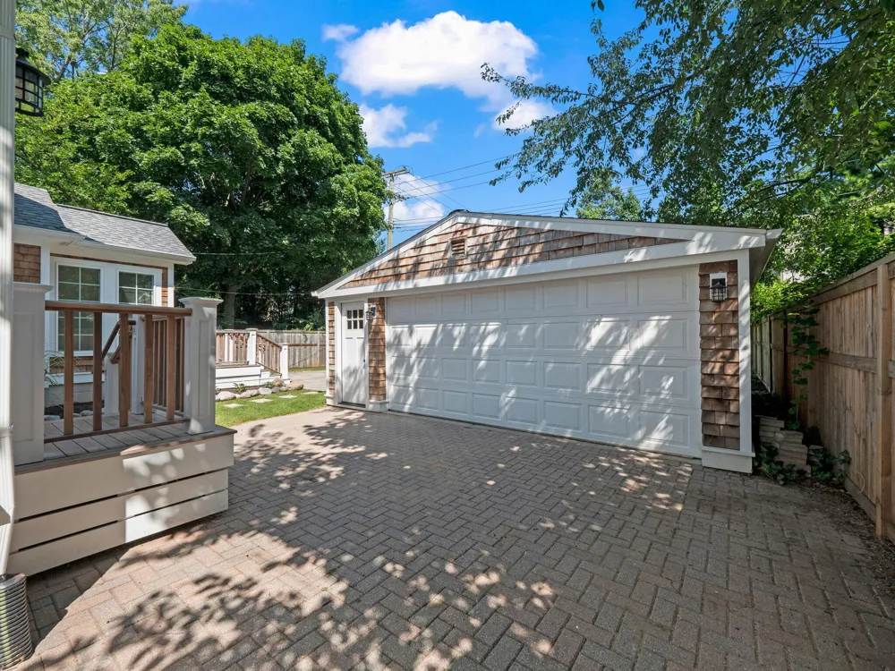 650 W Lincoln Street Birmingham, MI 48009