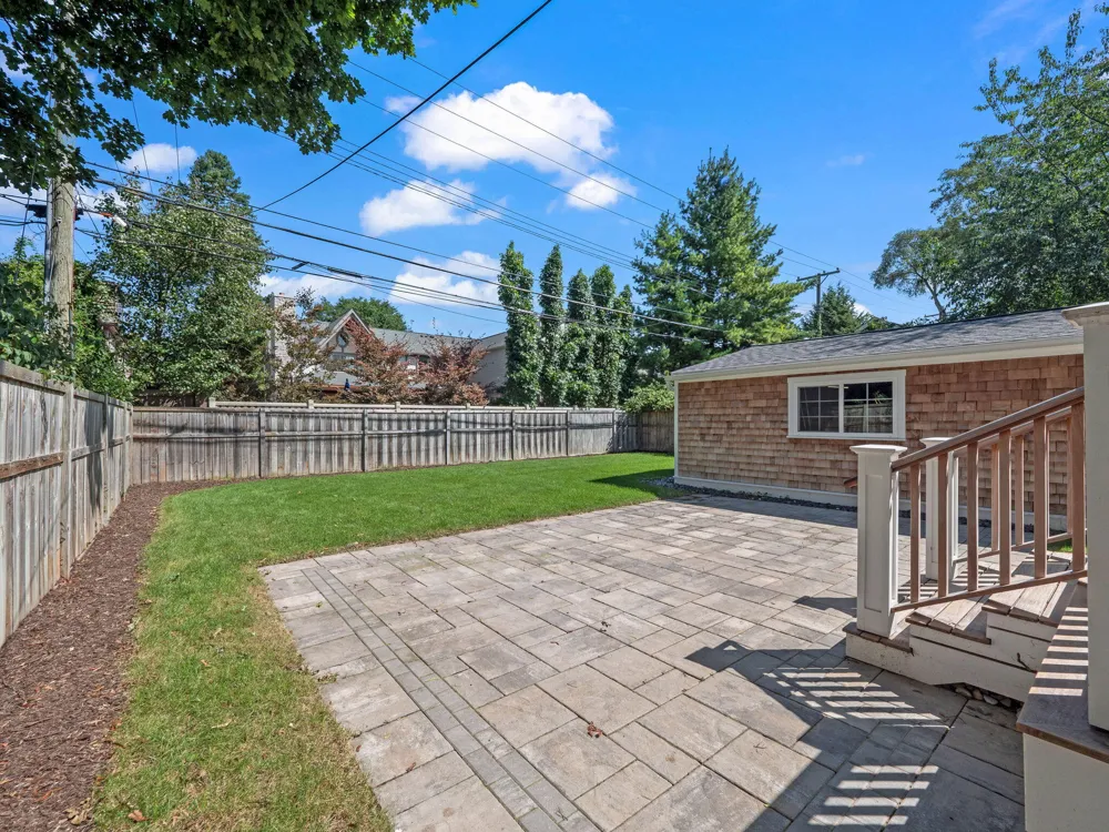 650 W Lincoln Street Birmingham, MI 48009