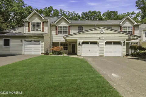 549 Woodbine Lane