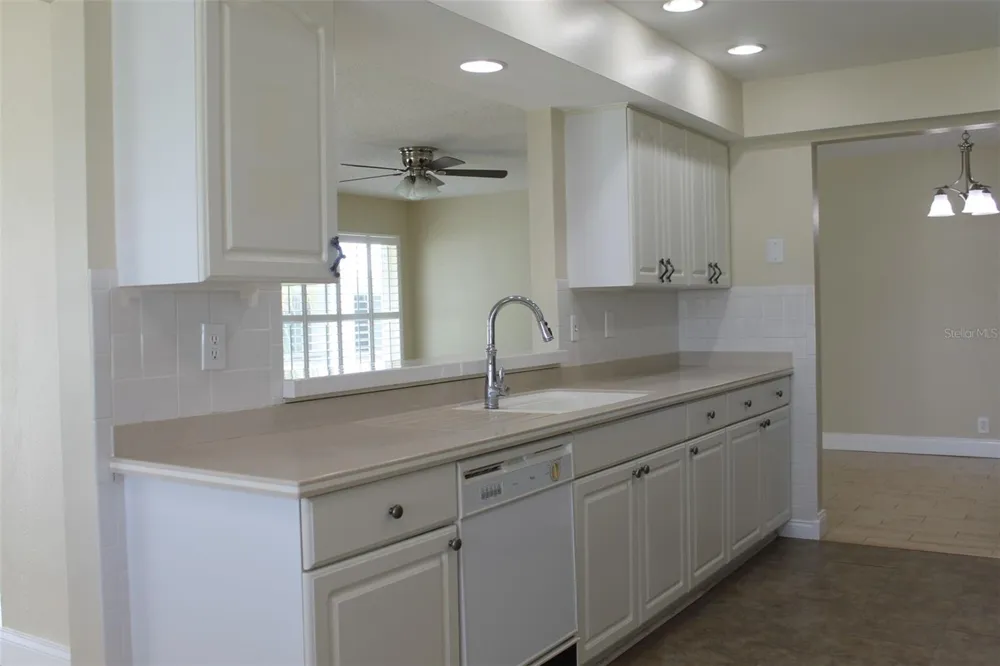 9045 40TH STREET Pinellas Park, FL 33782