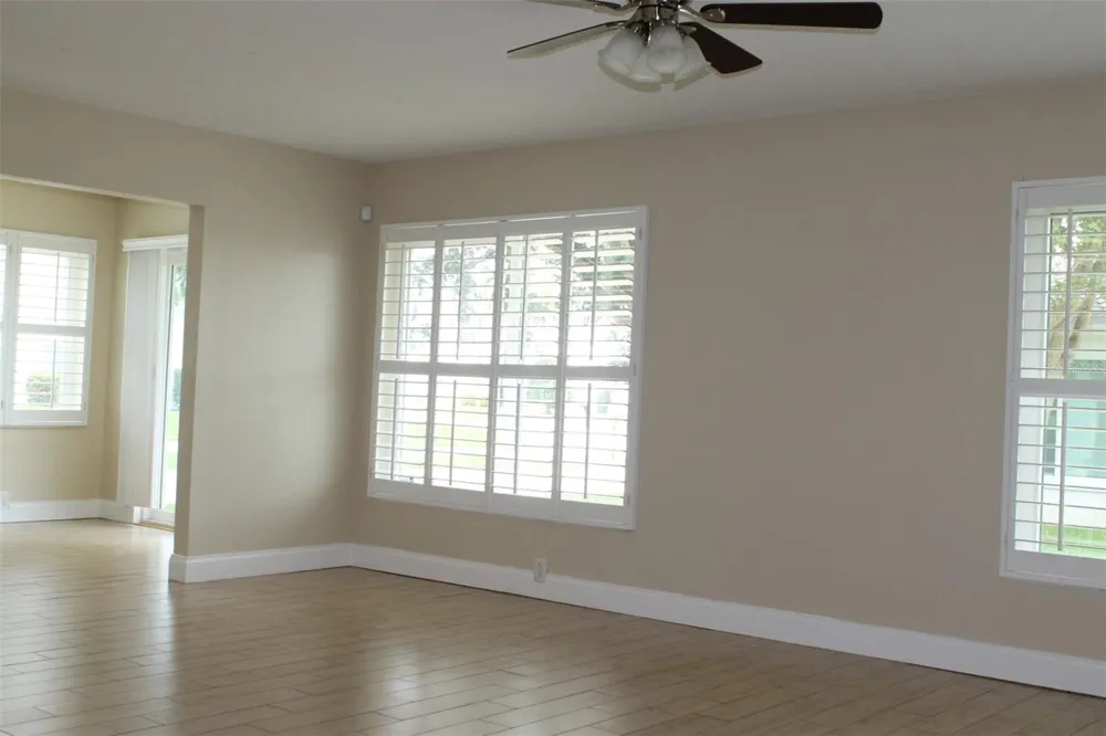 9045 40TH STREET Pinellas Park, FL 33782
