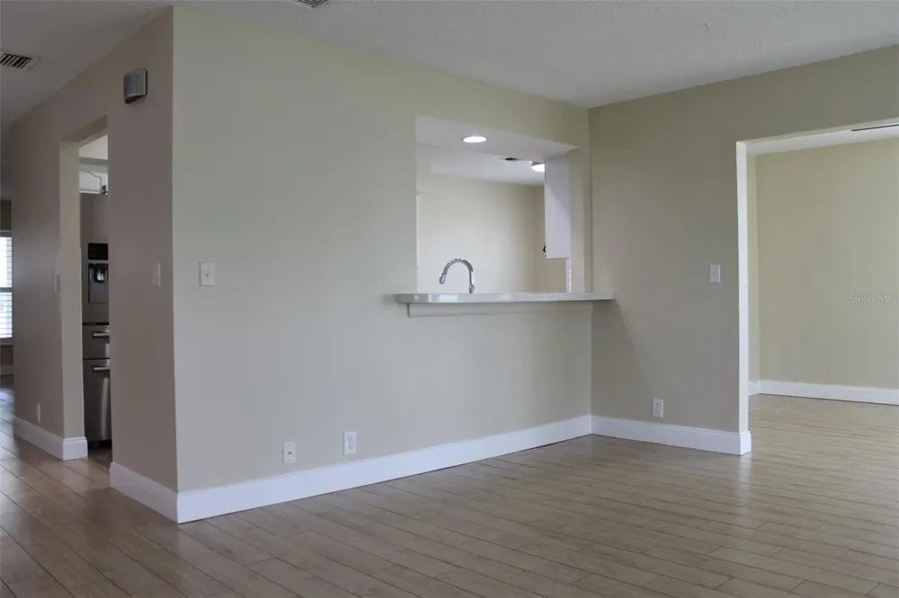9045 40TH STREET Pinellas Park, FL 33782