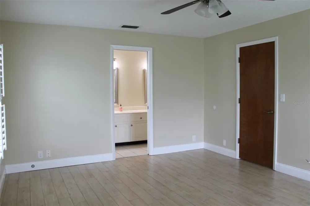 9045 40TH STREET Pinellas Park, FL 33782