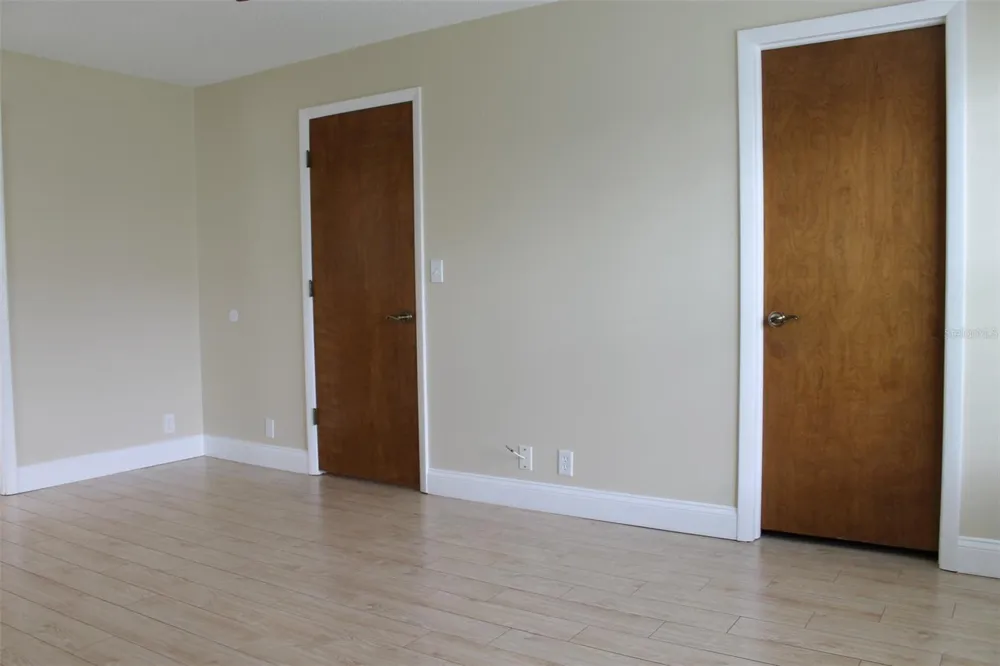 9045 40TH STREET Pinellas Park, FL 33782