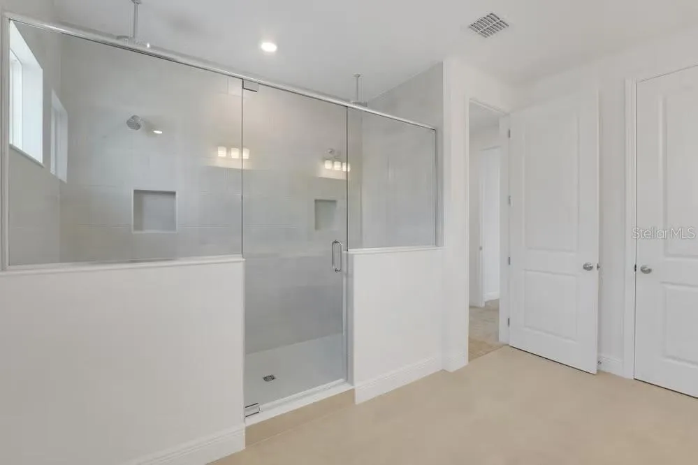 15075 TEA TREE DRIVE Winter Garden, FL 34787