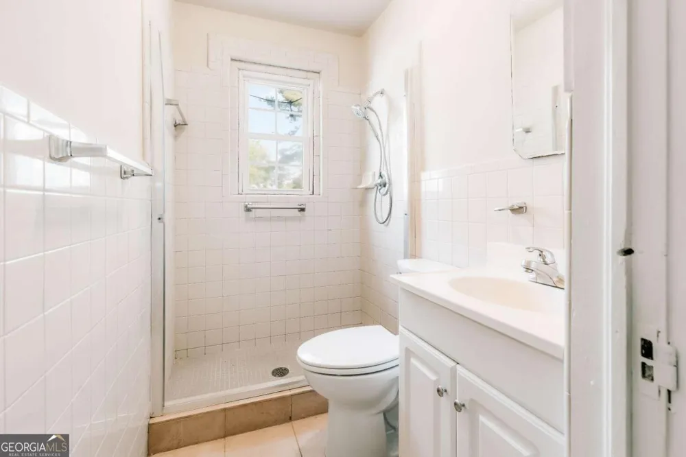 6 Burt RD Carlton, GA 30627
