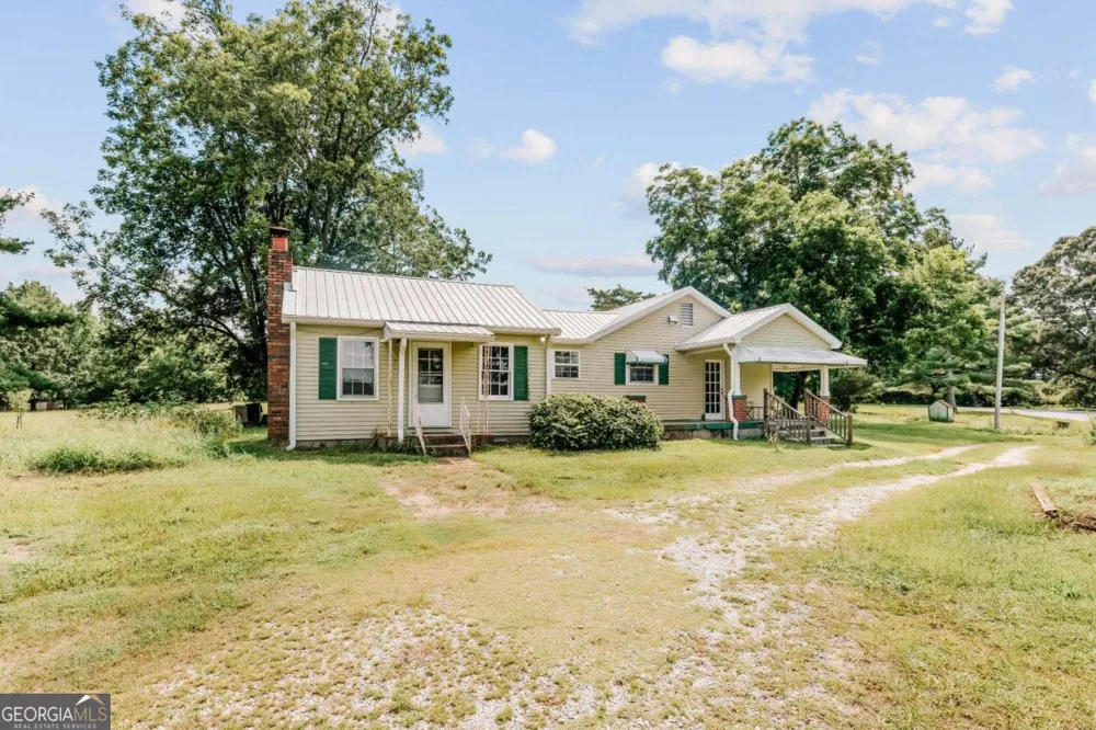 6 Burt RD Carlton, GA 30627