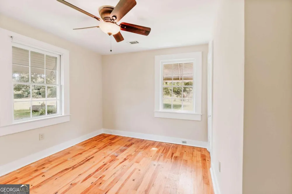 6 Burt RD Carlton, GA 30627