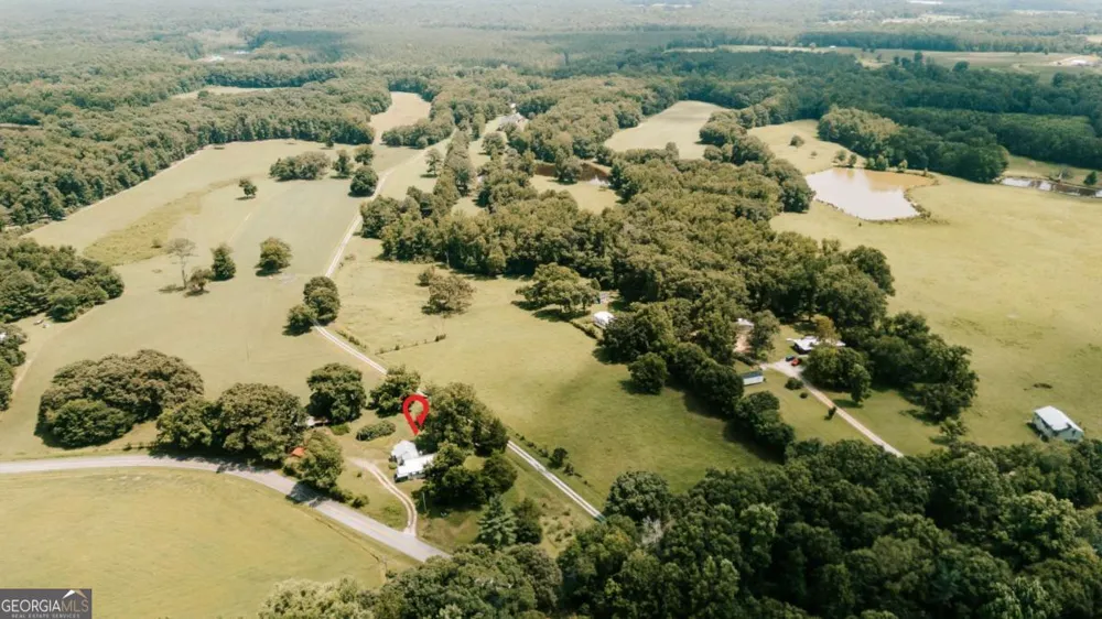 6 Burt RD Carlton, GA 30627