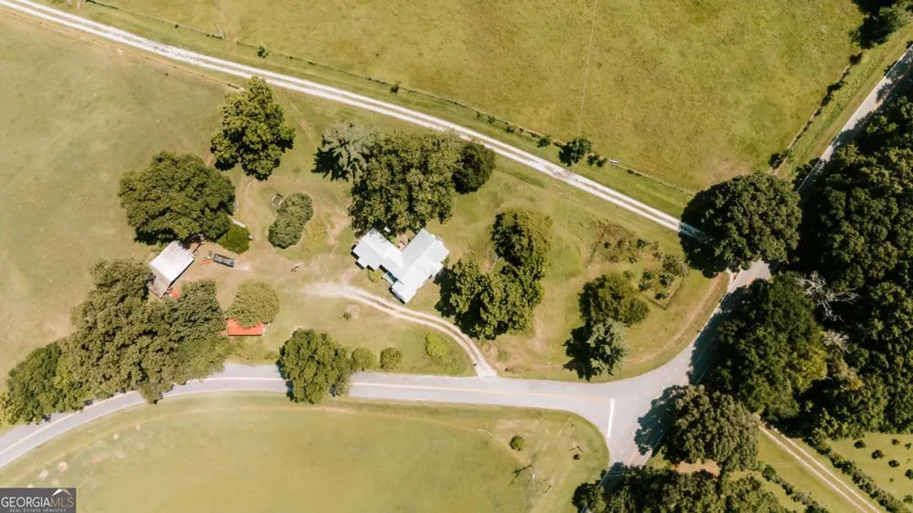 6 Burt RD Carlton, GA 30627