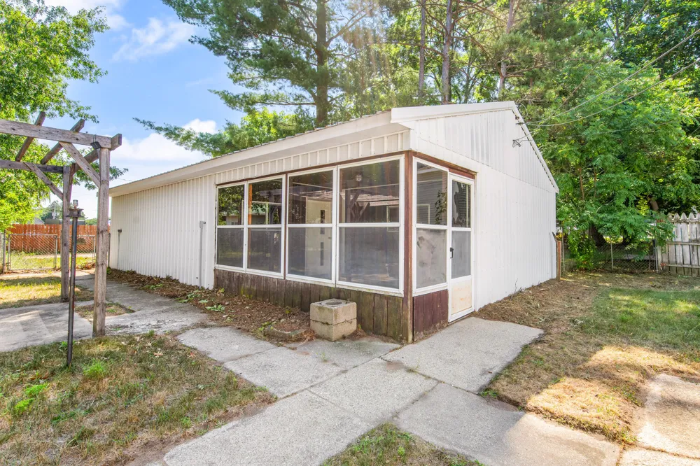 406 Marion Avenue Big Rapids City, MI 49307