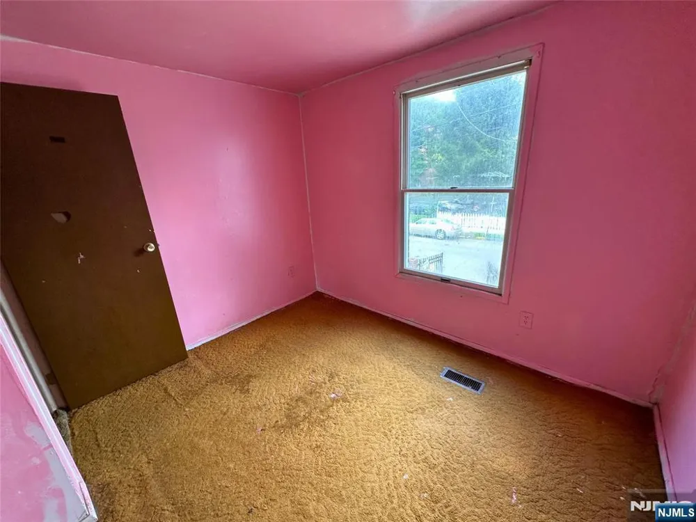 110-112 Pearl Street Paterson, NJ 07501
