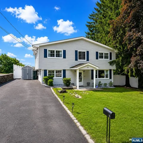 15 Musconetcong Avenue