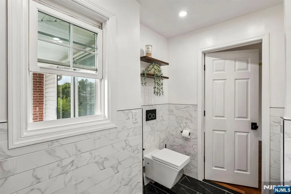 15 Musconetcong Avenue Hopatcong, NJ 07843