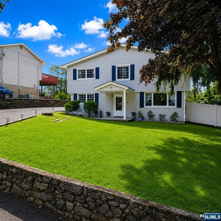 15 Musconetcong Avenue Hopatcong, NJ 07843