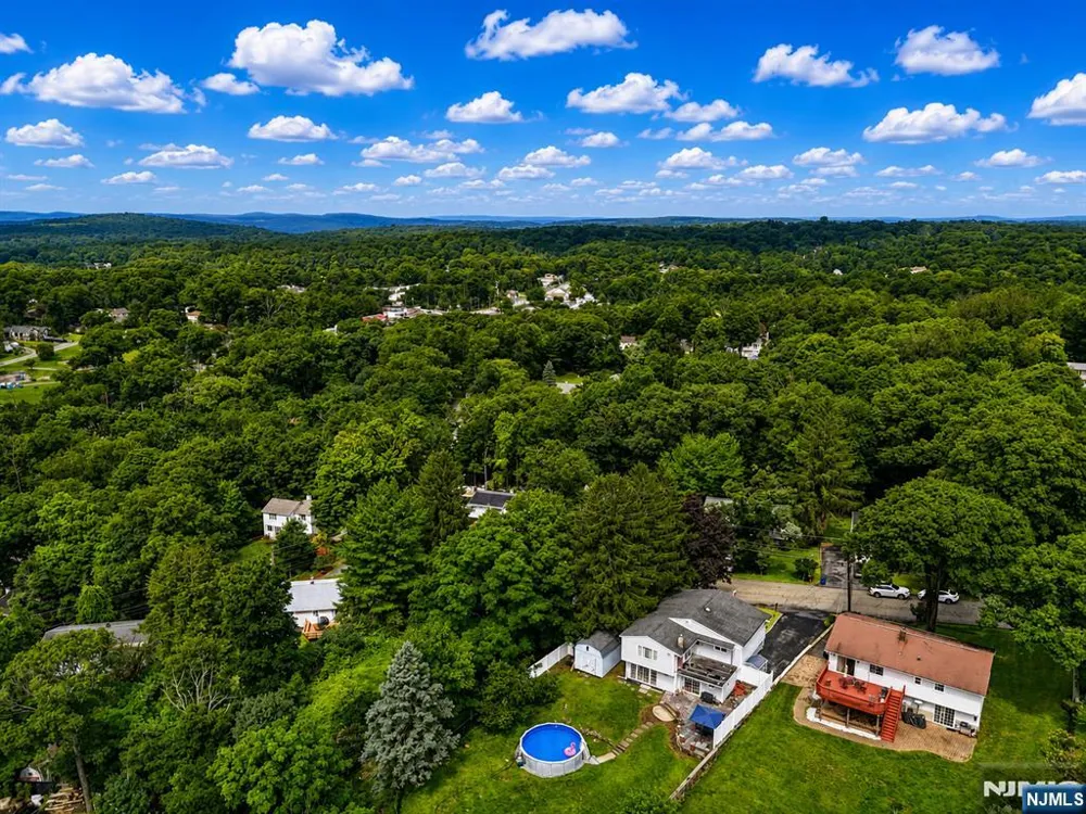 15 Musconetcong Avenue Hopatcong, NJ 07843
