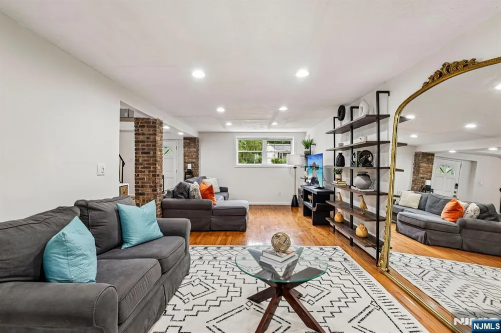 15 Musconetcong Avenue Hopatcong, NJ 07843