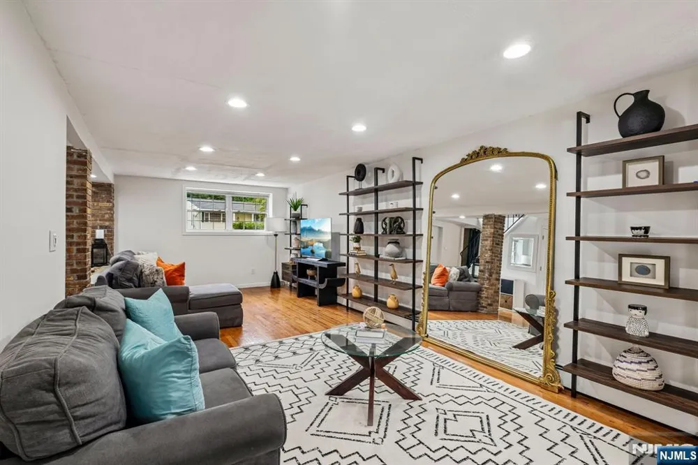 15 Musconetcong Avenue Hopatcong, NJ 07843