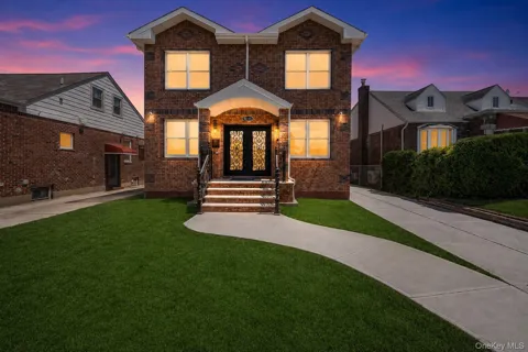 8341 Little Neck Parkway