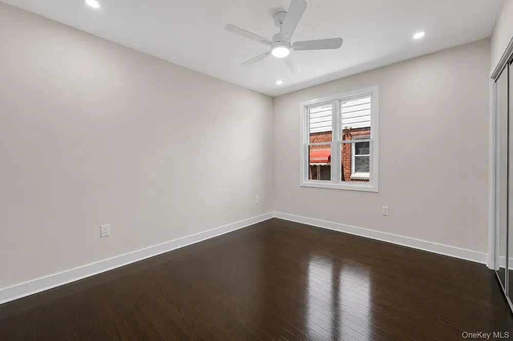 8341 Little Neck Parkway Glen Oaks, NY 11004