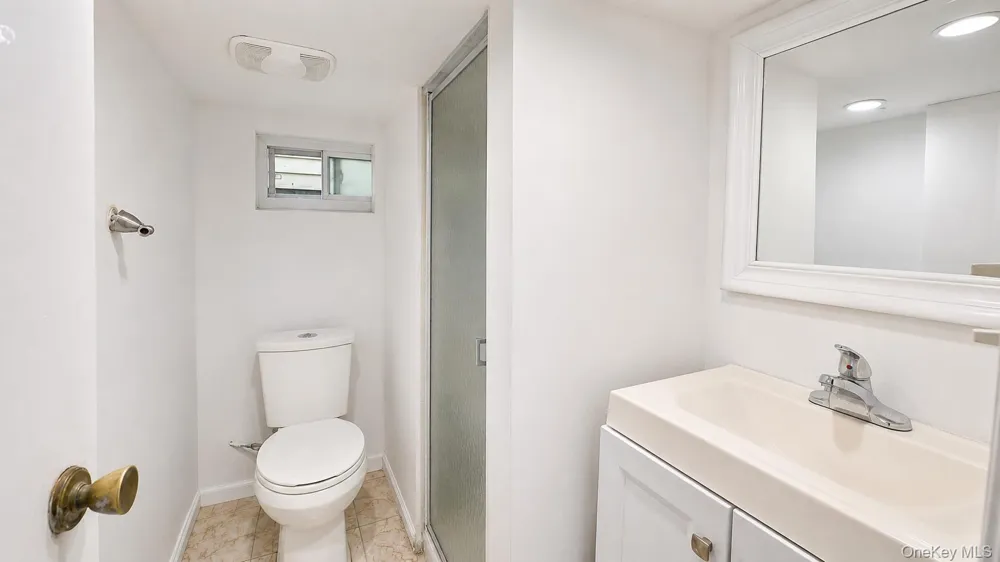 258-10 87th Road Floral Park, NY 11001