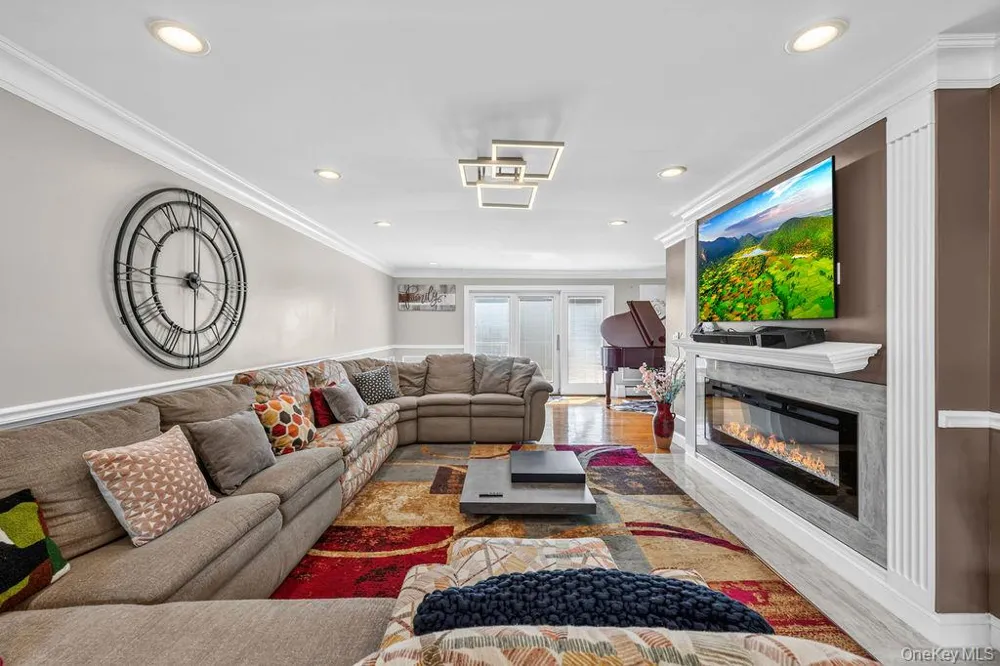 16 Yale Drive New City, NY 10956
