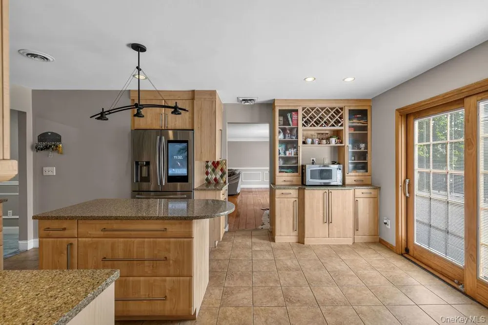 16 Yale Drive New City, NY 10956