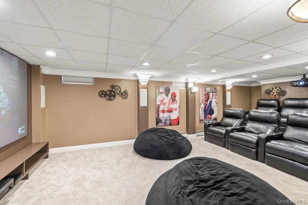16 Yale Drive New City, NY 10956