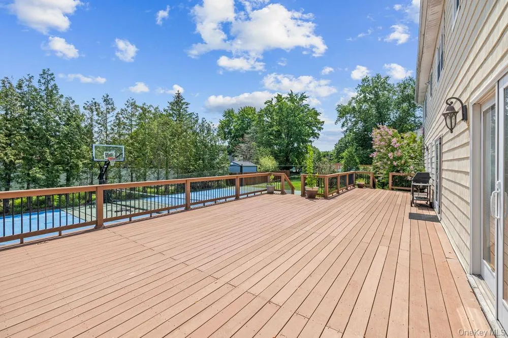 16 Yale Drive New City, NY 10956