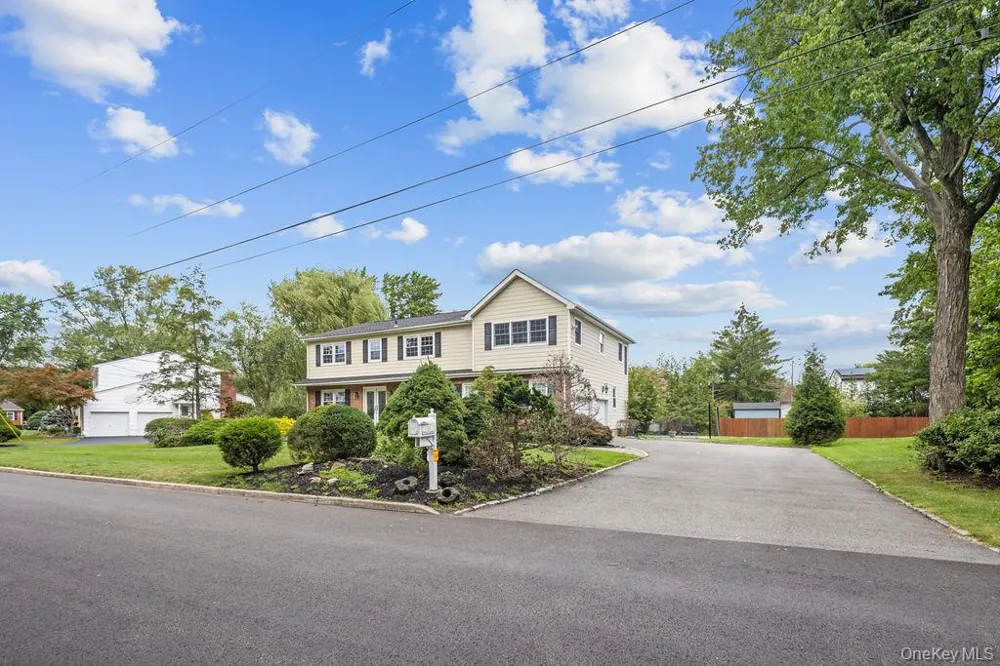16 Yale Drive New City, NY 10956