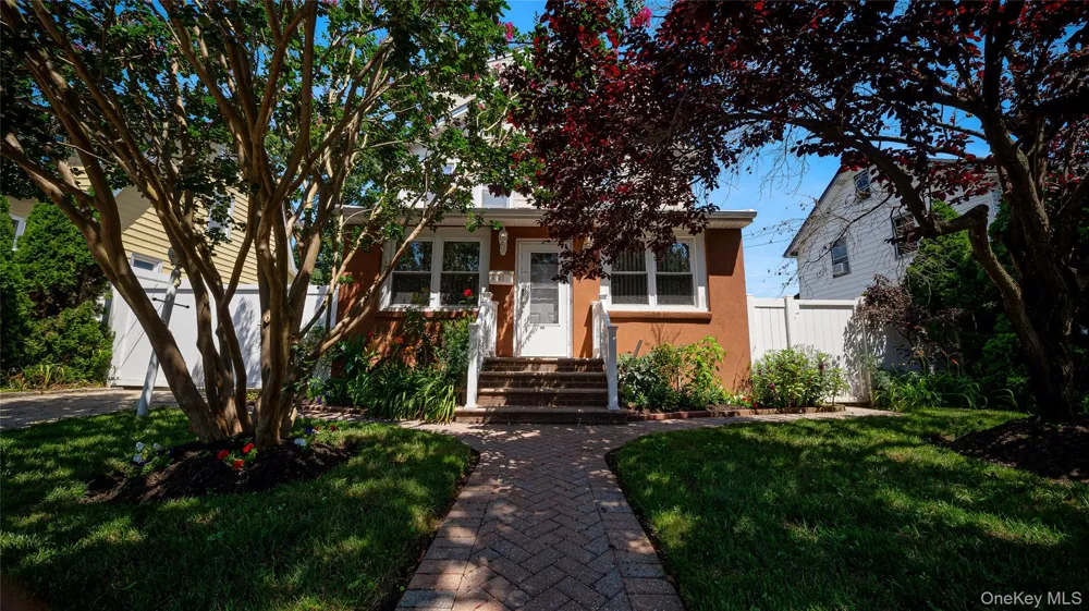 681 Stowe Avenue Baldwin, NY 11510