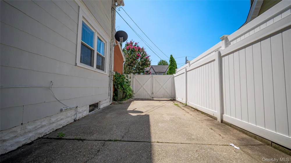 681 Stowe Avenue Baldwin, NY 11510