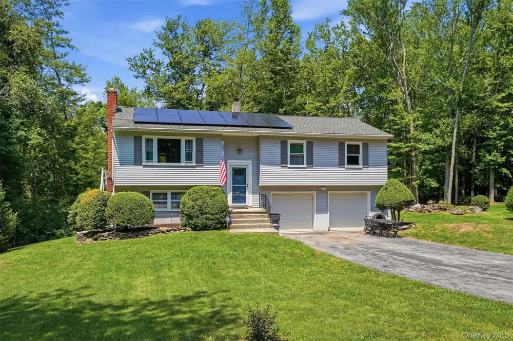 12 Talbot Drive Pleasant Valley, NY 12569