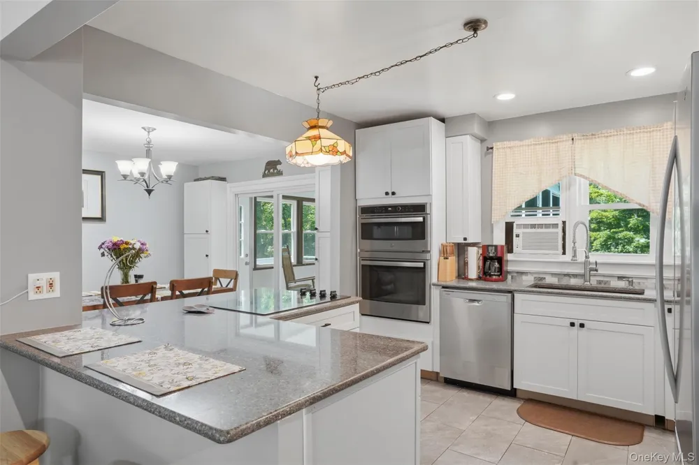 12 Talbot Drive Pleasant Valley, NY 12569