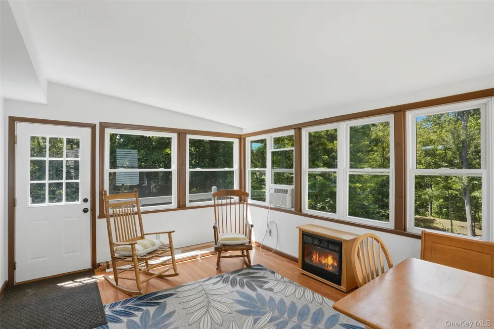 12 Talbot Drive Pleasant Valley, NY 12569