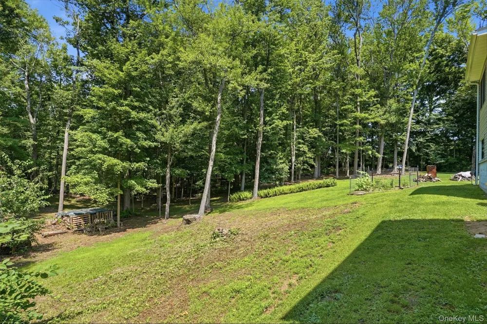 12 Talbot Drive Pleasant Valley, NY 12569