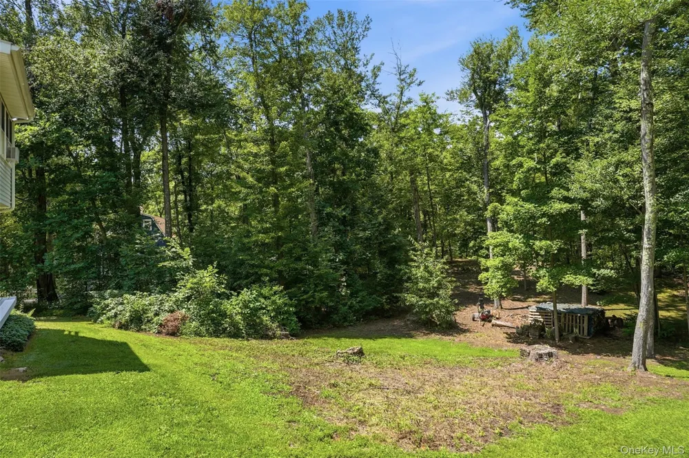 12 Talbot Drive Pleasant Valley, NY 12569