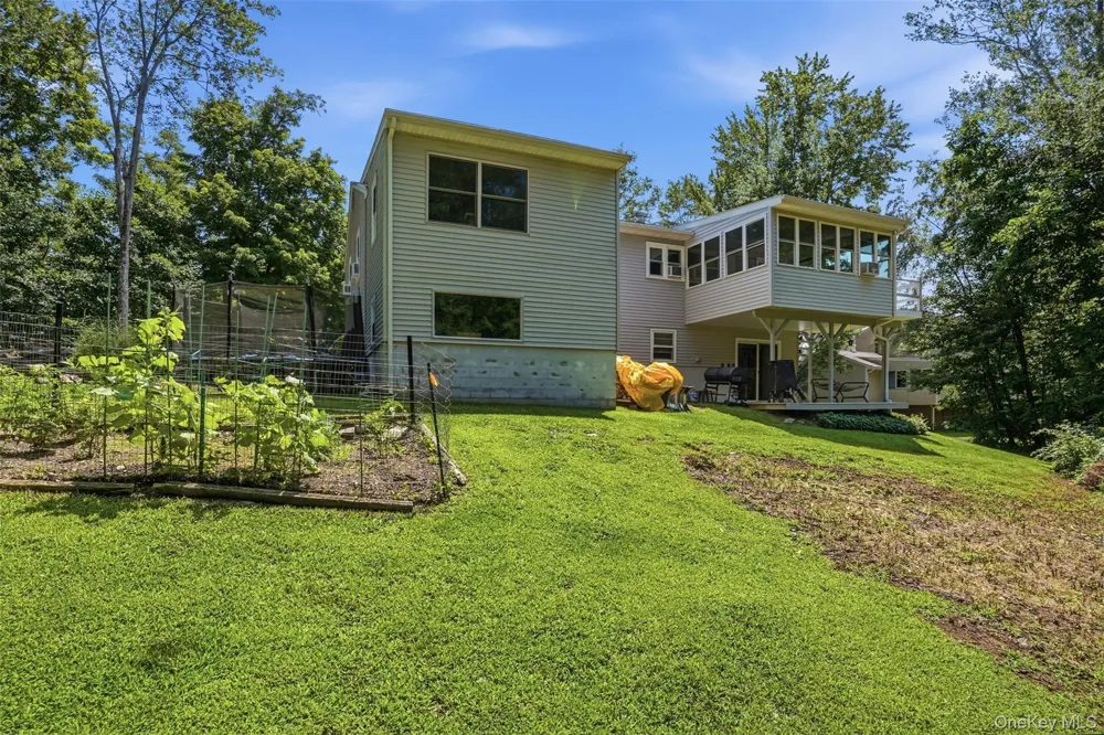 12 Talbot Drive Pleasant Valley, NY 12569