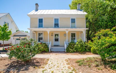 212 Broad Street