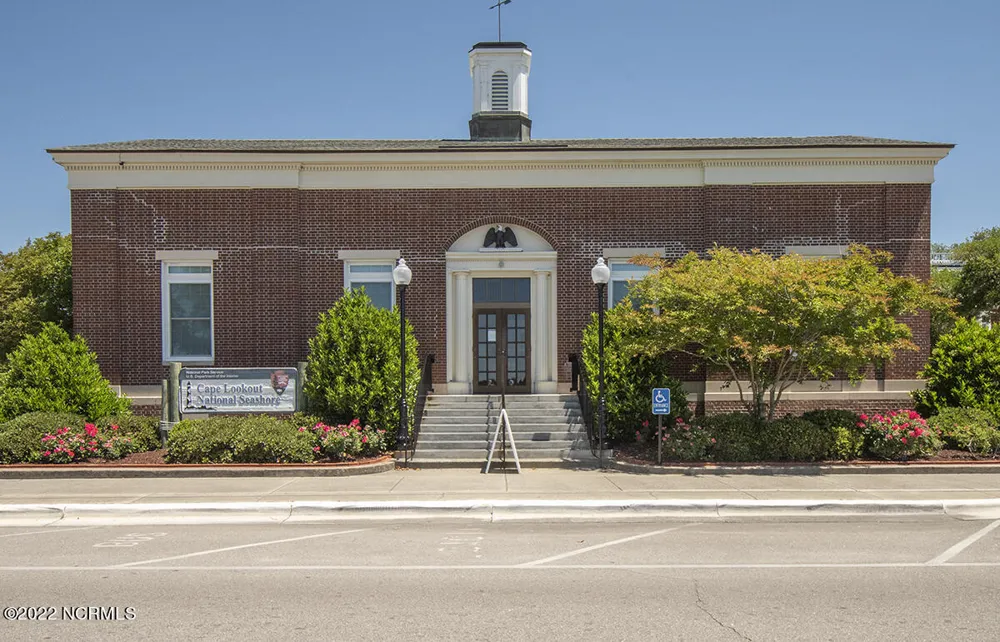 212 Broad Street Beaufort, NC 28516