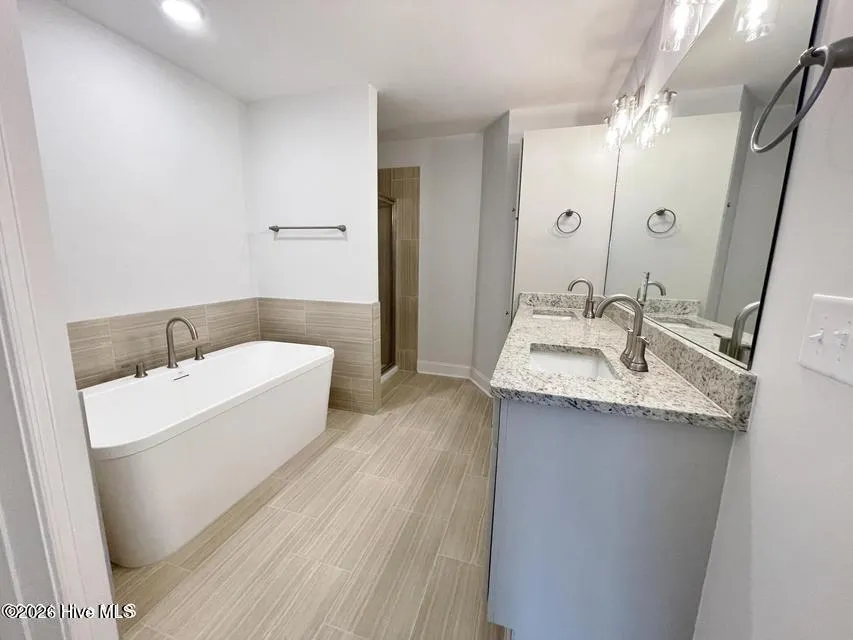 2005 Newbury Way #B Greenville, NC 27834