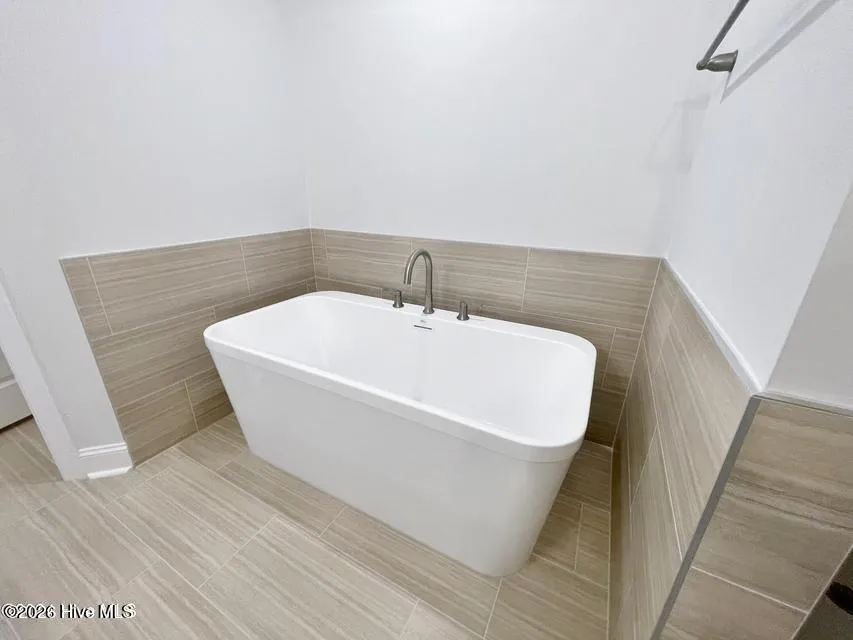 2005 Newbury Way #B Greenville, NC 27834