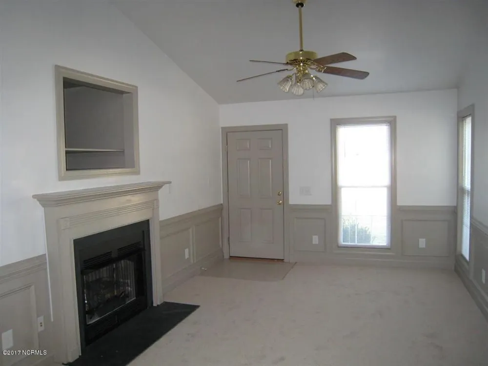133-2 Starling Road Hubert, NC 28539