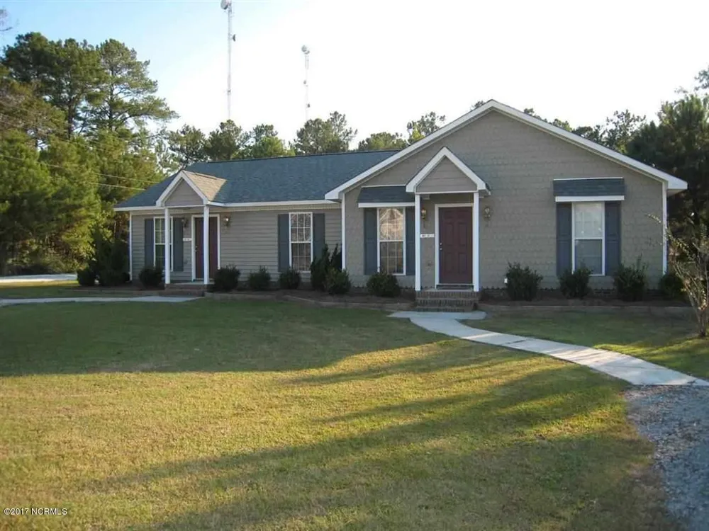 133-2 Starling Road Hubert, NC 28539