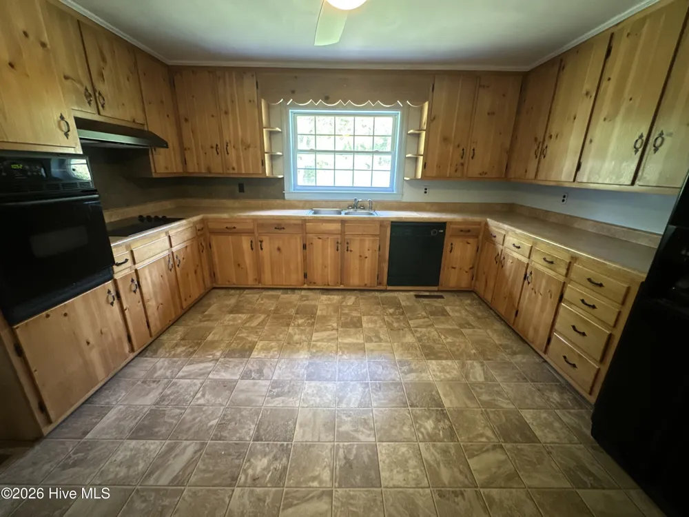309 Pecan Lane Laurinburg, NC 28352