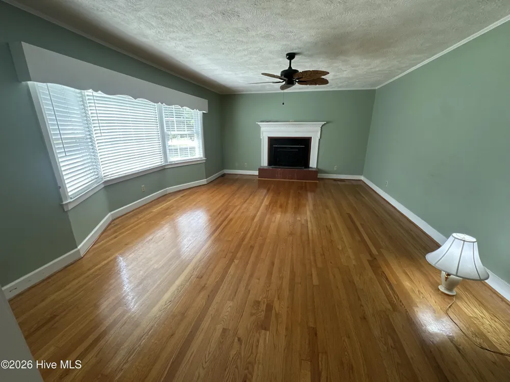 309 Pecan Lane Laurinburg, NC 28352